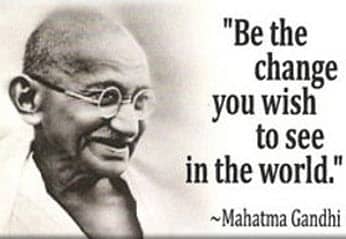Ping 的 hero 聖雄甘地所說的名言 " 成為你所希望在這世界上看到的改變! "